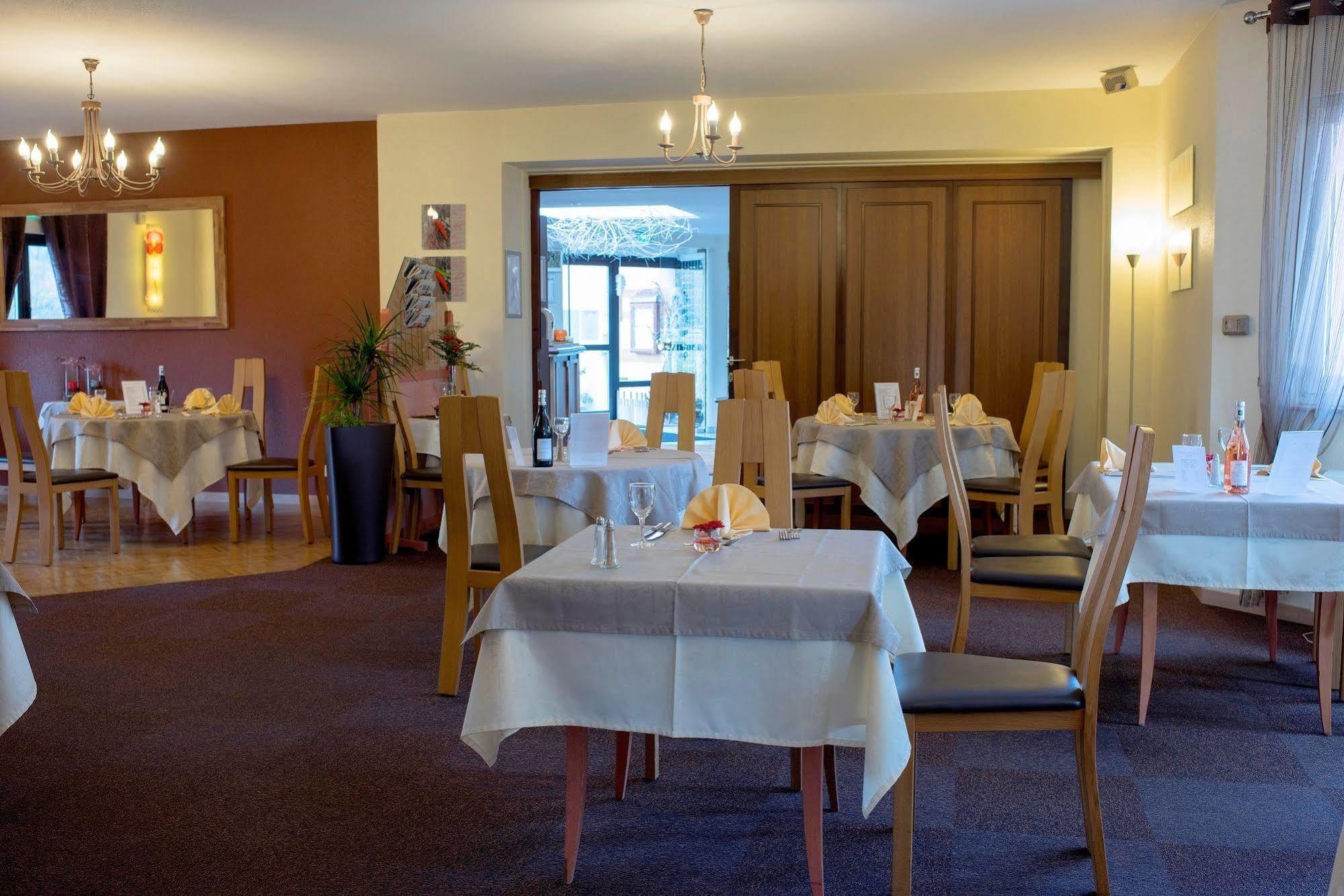 Hotel Restaurant Le Coquelicot Burnhaupt-le-Haut Esterno foto