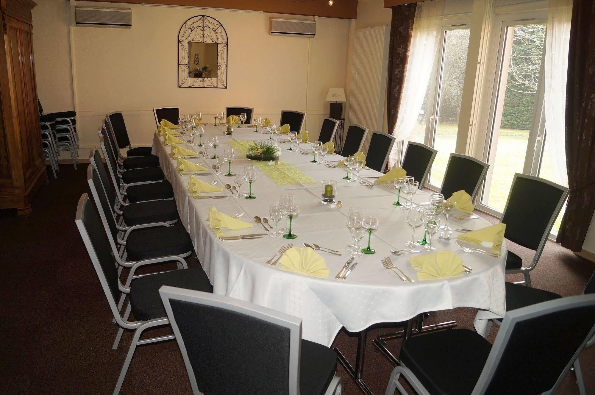 Hotel Restaurant Le Coquelicot Burnhaupt-le-Haut Esterno foto
